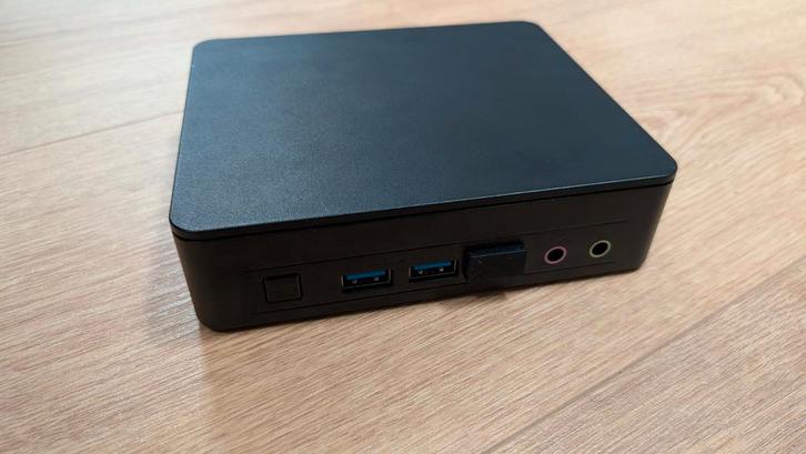 Intel NUC Essential 11th gen- 8GB RAM - 128GB SSD, Computers en Software, Barebones, Zo goed als nieuw, Ophalen of Verzenden