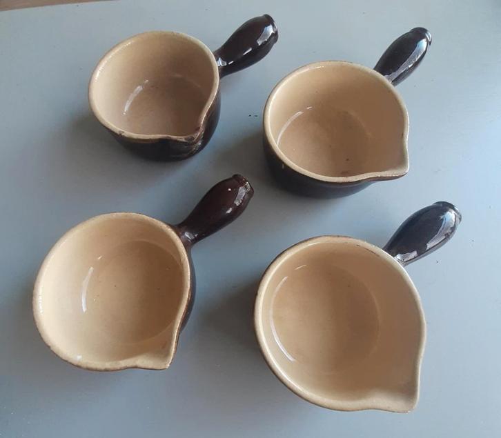 4 Bourguignonne France ovenschaaltjes / schenkschaaltjes, Antiek en Kunst, Antiek | Keukenbenodigdheden, Ophalen of Verzenden