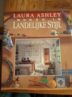 boek wonen in stijl Laura Ashley, Boeken, Ophalen of Verzenden, Zo goed als nieuw, Laura Ashley, Interieur en Design