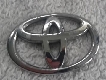 Toyota Logo / Embleem beschikbaar voor biedingen