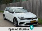 Volkswagen Golf 1.6 TDI Highline Business R Virtual Cockpit!, Voorwielaandrijving, Stof, Euro 6, 4 cilinders