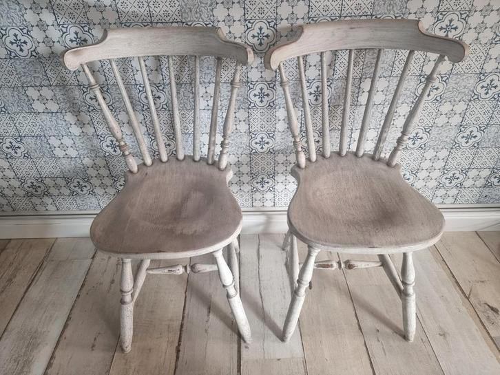 2 Witte Brocante Windsor Eetkamerstoelen, Huis en Inrichting, Stoelen, Gebruikt, Twee, Hout, Wit, Ophalen
