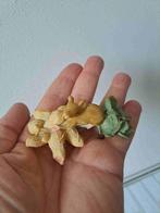 Muis van kunsthars eet pindas L8.5 x B5 x H3 cm, Verzamelen, Ophalen of Verzenden, Zo goed als nieuw, Wild dier, Beeldje of Figuurtje