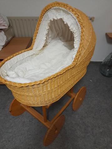 Pitriet Wieg met Matras & Bekleding beschikbaar voor biedingen