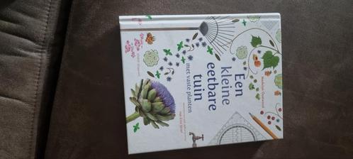 Madelon Oostwoud - Een kleine eetbare tuin, Boeken, Wonen en Tuinieren, Zo goed als nieuw, Tuinieren en Tuinplanten, Ophalen of Verzenden