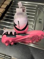 Voetbal schoenen, Ophalen, Zo goed als nieuw, Schoenen