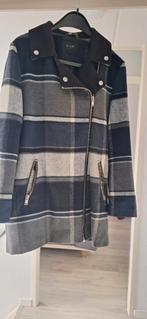 Winterjas , driekwart .geruit, Kleding | Dames, Jassen | Winter, Maat 38/40 (M), Overige kleuren, Vila, Ophalen of Verzenden