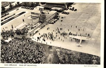 Amsterdam (NH), Luchthaven Schiphol met veel volk, gel. 1931 beschikbaar voor biedingen
