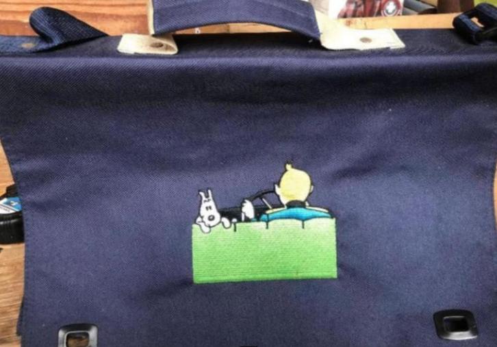 Blauwe tas met afbeelding Kuifje en Bobbie (38x26), Verzamelen, Stripfiguren, Zo goed als nieuw, Gebruiksvoorwerp, Kuifje, Ophalen of Verzenden