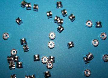 Aluminium spacer, zilver beschikbaar voor biedingen