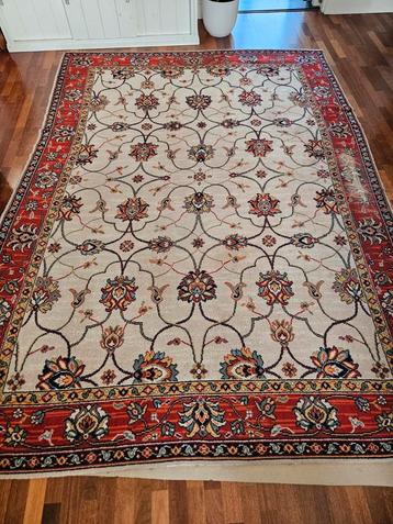 Groot antiek vloerkleed 300x220 cm (inclusief omderkleed) beschikbaar voor biedingen