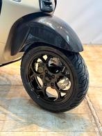 Vespa Sprint 2021 E4 Beige Sahara 45km brom snor scooter, Fietsen en Brommers, Scooters | Vespa, Ophalen of Verzenden, Zo goed als nieuw