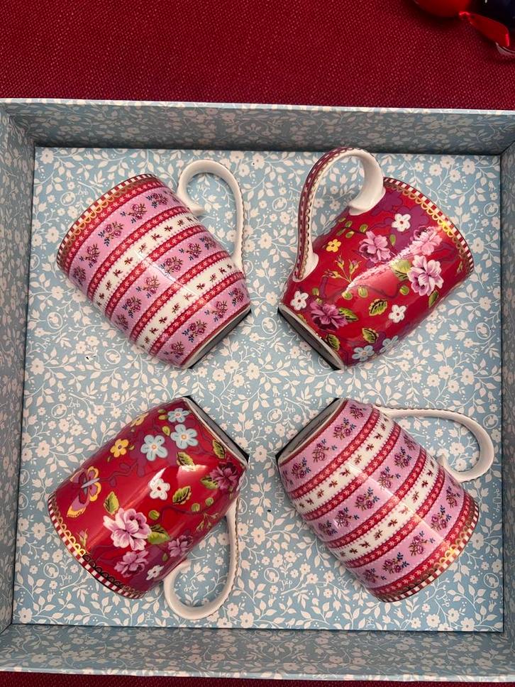 Pip Studio Kopjes Set - Zo goed als nieuw!, Huis en Inrichting, Keuken | Servies, Zo goed als nieuw, Kop(pen) en/of Schotel(s)