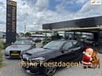 BMW 1-serie 118i High Executive|Navi|Carplay|Stoelverwarm|LE, Auto's, BMW, Gebruikt, Met garantie (alle), Zwart, Bedrijf