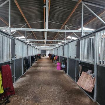 Box met paddock  beschikbaar voor biedingen
