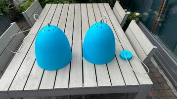Super leuke blauwe hanglampen