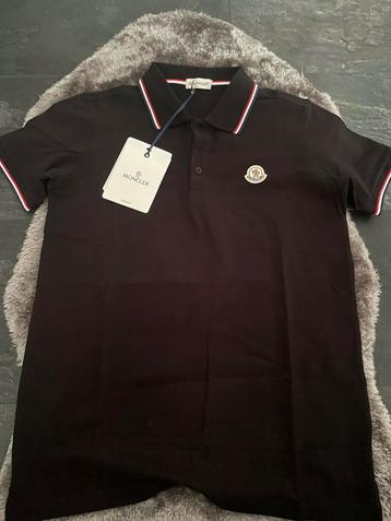 Moncler polo beschikbaar voor biedingen