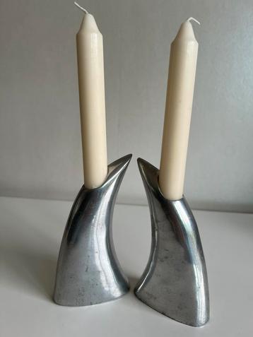 Vintage 2 Aluminium Kandelaren ‘Shark’ Knut Hagberg 80’s beschikbaar voor biedingen