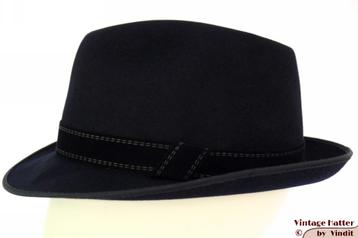 mooie Vintage Gleufhoed Patterson en Co. donker blauw 57   beschikbaar voor biedingen