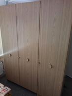 3 deurs kledingkast, Huis en Inrichting, Ophalen, Gebruikt, 100 tot 150 cm, 150 tot 200 cm