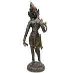 Staand bronzen Tara-beeld uit de Himalaya-traditie LOT 456