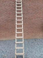 Houten lader, Doe-het-zelf en Verbouw, Ladders en Trappen, Ophalen, Zo goed als nieuw