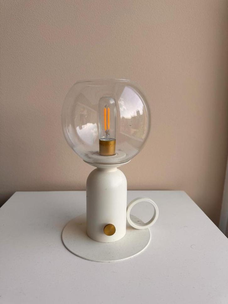 Nachtlampje van Ikea, Huis en Inrichting, Lampen | Tafellampen, Zo goed als nieuw, Minder dan 50 cm, Glas, Metaal, Ophalen
