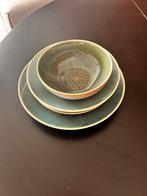 Servies set, Huis en Inrichting, Keuken | Servies, Ophalen of Verzenden, Overige stijlen, Bord(en)