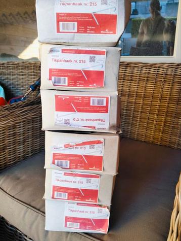 Tik panhaken nr 215 beschikbaar voor biedingen