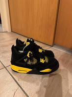Jordan 4 thunder, Jongen of Meisje, Schoenen, Ophalen of Verzenden, Zo goed als nieuw