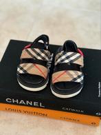 Burberry sandalen unisex kids, Kinderen en Baby's, Babykleding | Schoentjes en Sokjes, Ophalen of Verzenden, Zo goed als nieuw