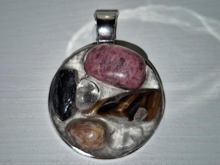 ketting hanger met kristallen EN ZELDZAAM MINERAAL, Sieraden, Tassen en Uiterlijk, Kettinghangers, Nieuw, Zilver, Zilver, Overige voorstellingen