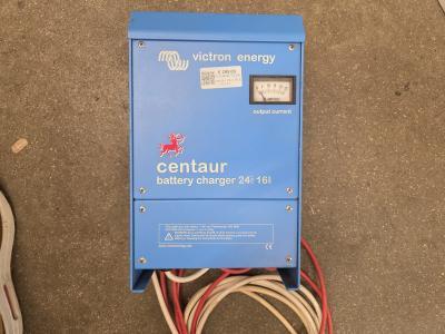 Acculader Victron centaur 24 v 16 a, Watersport en Boten, Bootonderdelen, Gebruikt