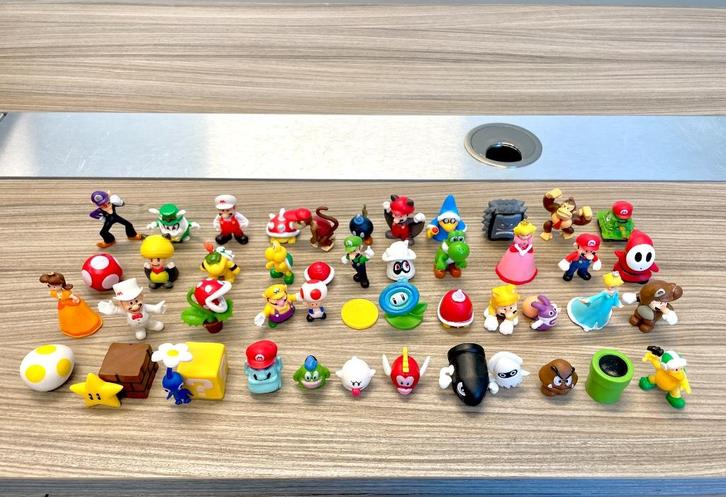 Diverse Super Mario Bros. Figuurtjes (Per Stuk € 3,-), Verzamelen, Poppetjes en Figuurtjes, Zo goed als nieuw, Ophalen of Verzenden