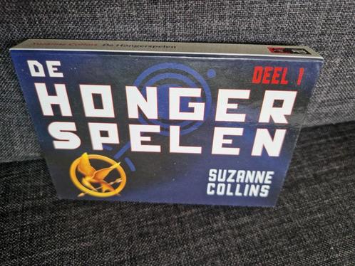 Dwarsligger 161: De hongerspelen - Suzanne Collins, Boeken, Fantasy, Zo goed als nieuw, Ophalen of Verzenden