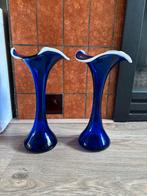 Prachtige blauwe vaasjes, Ophalen
