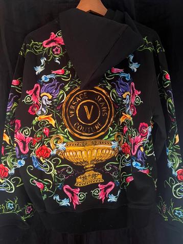 Versace vest beschikbaar voor biedingen