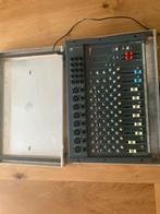 Spirit analoge mengtafel in flightvase, Muziek en Instrumenten, Mengpanelen, Ophalen, Zo goed als nieuw, 10 tot 20 kanalen