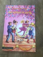 De school is jarig | Margriet de graaf / boek, Ophalen of Verzenden, Gelezen