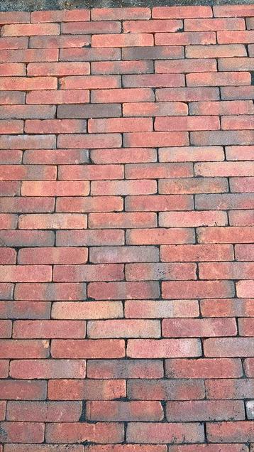NIEUWE gebakken getrommelde waaltjes Wienerberger Ruston beschikbaar voor biedingen