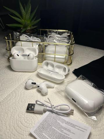 AirPods in Nieuwstaat + Oplader beschikbaar voor biedingen