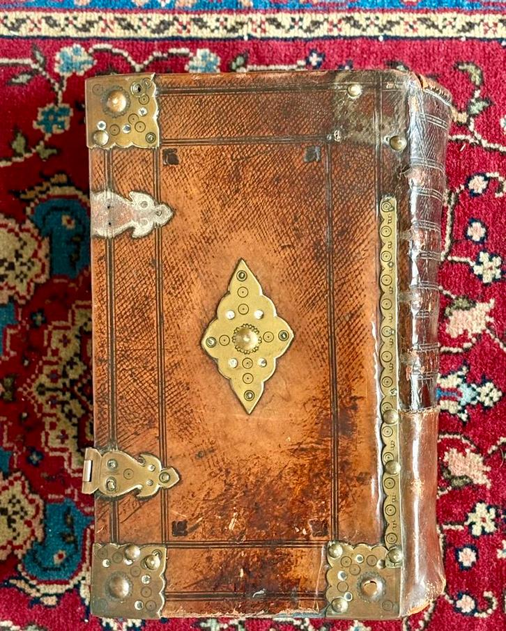 Statenbijbel begin 18e eeuw, Antiek en Kunst, Antiek | Boeken en Bijbels, Ophalen of Verzenden