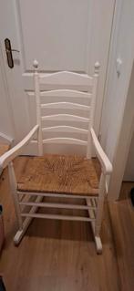 Schommelstoel - Overbodig door verbouwing, Huis en Inrichting, Stoelen, Riet of Rotan, Gebruikt, Wit, Ophalen of Verzenden