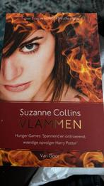 Suzanne Collins - Vlammen, Boeken, Suzanne Collins, Ophalen of Verzenden, Zo goed als nieuw, Nederland