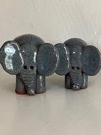 Set van twee keramieken olifantjes blauw, Ophalen of Verzenden, Zo goed als nieuw, Dier