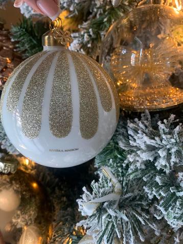 Prachtige Riviera Maison kerstballen wit goud 5 stuks beschikbaar voor biedingen
