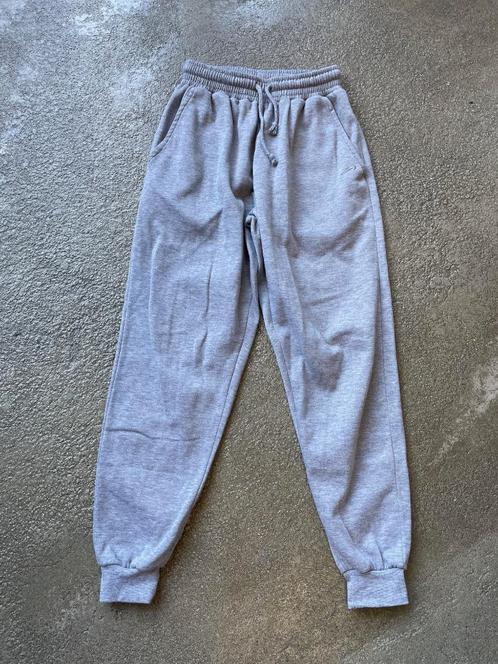 Joggingbroek van Panther maat S, Kleding | Dames, Broeken en Pantalons, Zo goed als nieuw, Maat 38/40 (M), Grijs, Lang, Ophalen of Verzenden