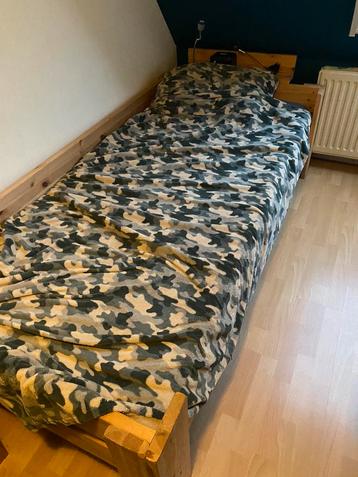 Houten bed