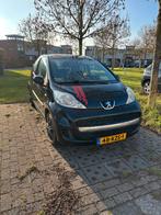 Peugeot 107 1.0 12V 3DR 2010 Zwart, Auto's, Peugeot, Voorwielaandrijving, 4 stoelen, Origineel Nederlands, Handgeschakeld