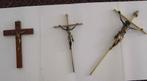 3 kruisbeeldjes mariabeeldje religieuze boeken en meer, Antiek en Kunst, Ophalen